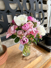 Load image into Gallery viewer, 2025 Peony Subscription (3 bouquets)