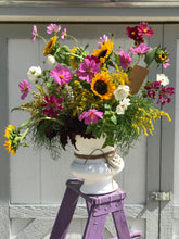 Load image into Gallery viewer, Large Bespoke Bouquet