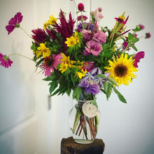 Load image into Gallery viewer, Medium Bespoke Bouquets